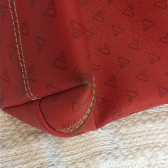 SALE‼️ LIZ CLAIBORNE Red Crossbody Handbag! Cute! - Picture 12 of 14